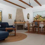 Cortijo De Salia 2*