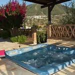 Cortijo De Salia 2*
