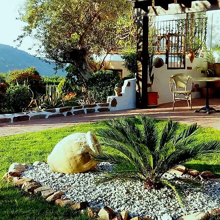 Cortijo De Salia Alcaucín